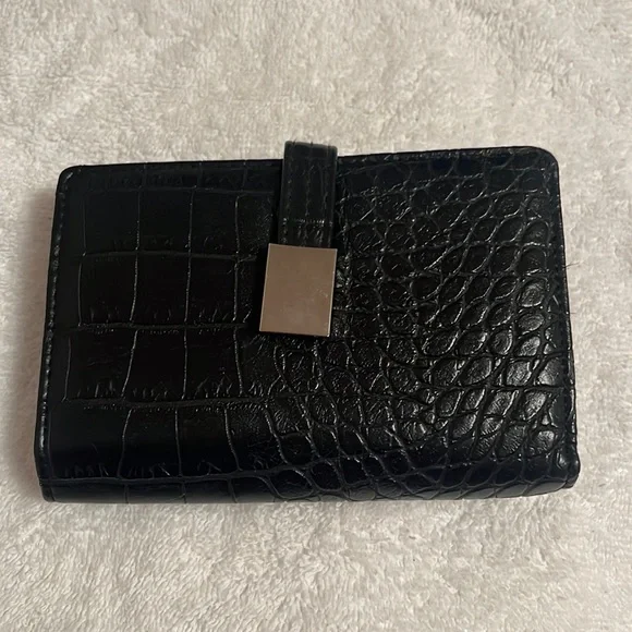 NWOT Black wallet. Faux leather alligator embossed. See pictures of this beauty! - Picture 1 of 6